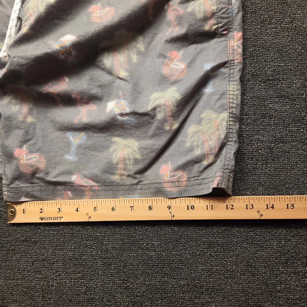 GoodFellow & Co Swim Trunks Mens XL Grey Flamingo Tropical Neon Print Beach Pool
